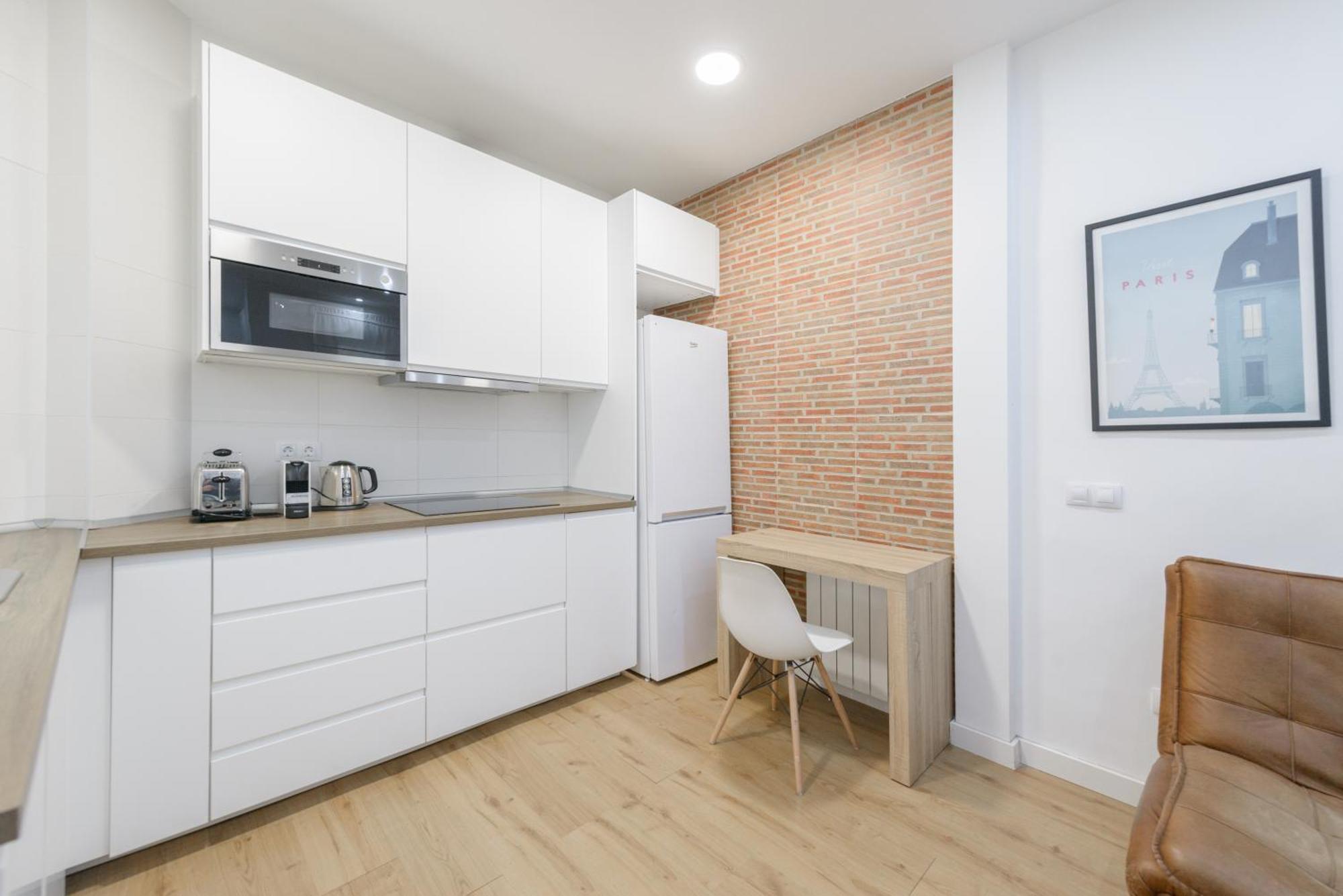 Avila Calle, Precioso Estudio En Santiago Bernabeu-Estrecho En Segundo Piso Sin Ascensor Apartment มาดริด ภายนอก รูปภาพ