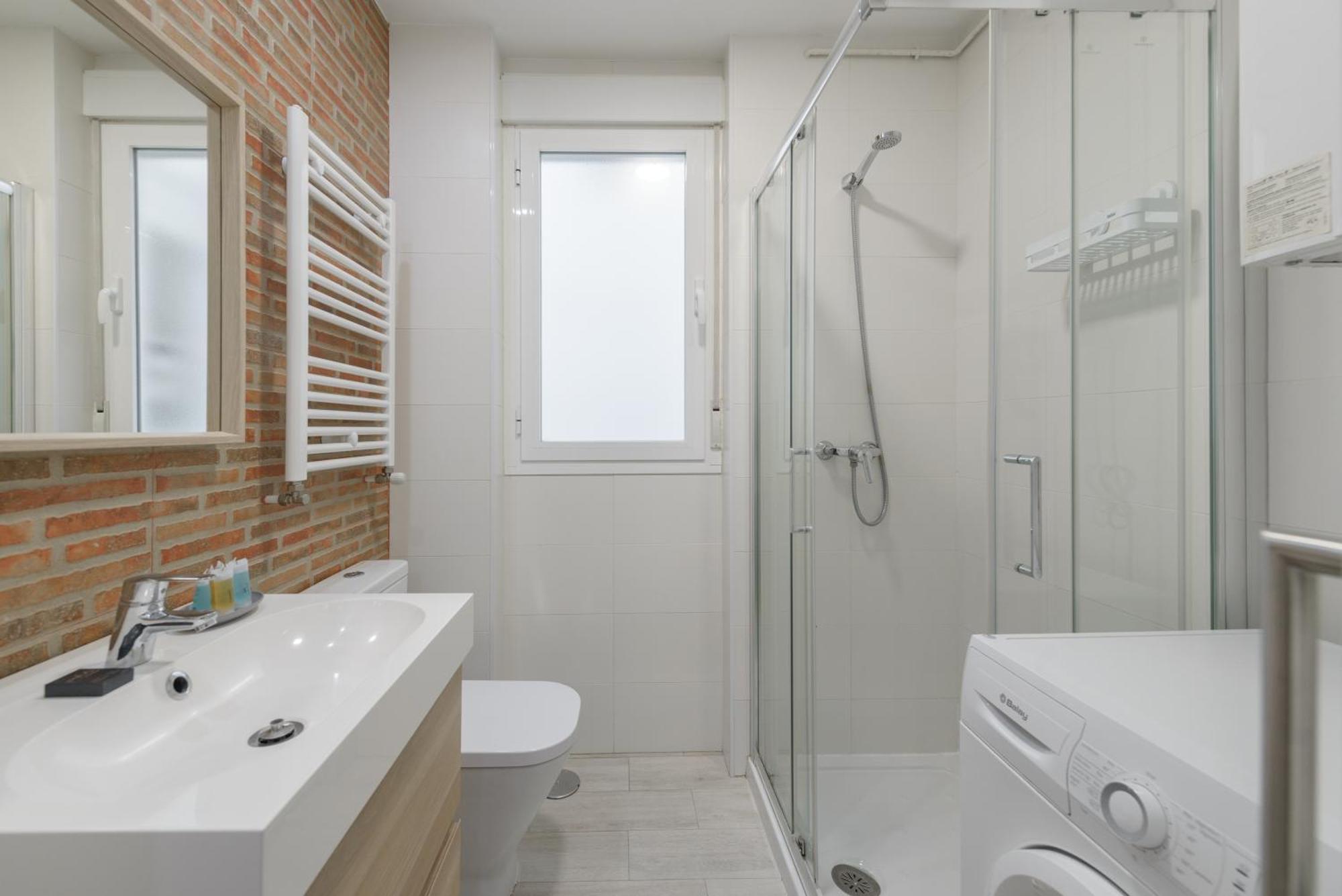 Avila Calle, Precioso Estudio En Santiago Bernabeu-Estrecho En Segundo Piso Sin Ascensor Apartment มาดริด ภายนอก รูปภาพ